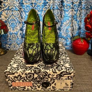 Bordello Platform Lime Green Lace Pumps Size 9